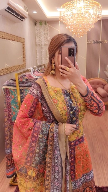 Mb Kamdani ( Yellow )
