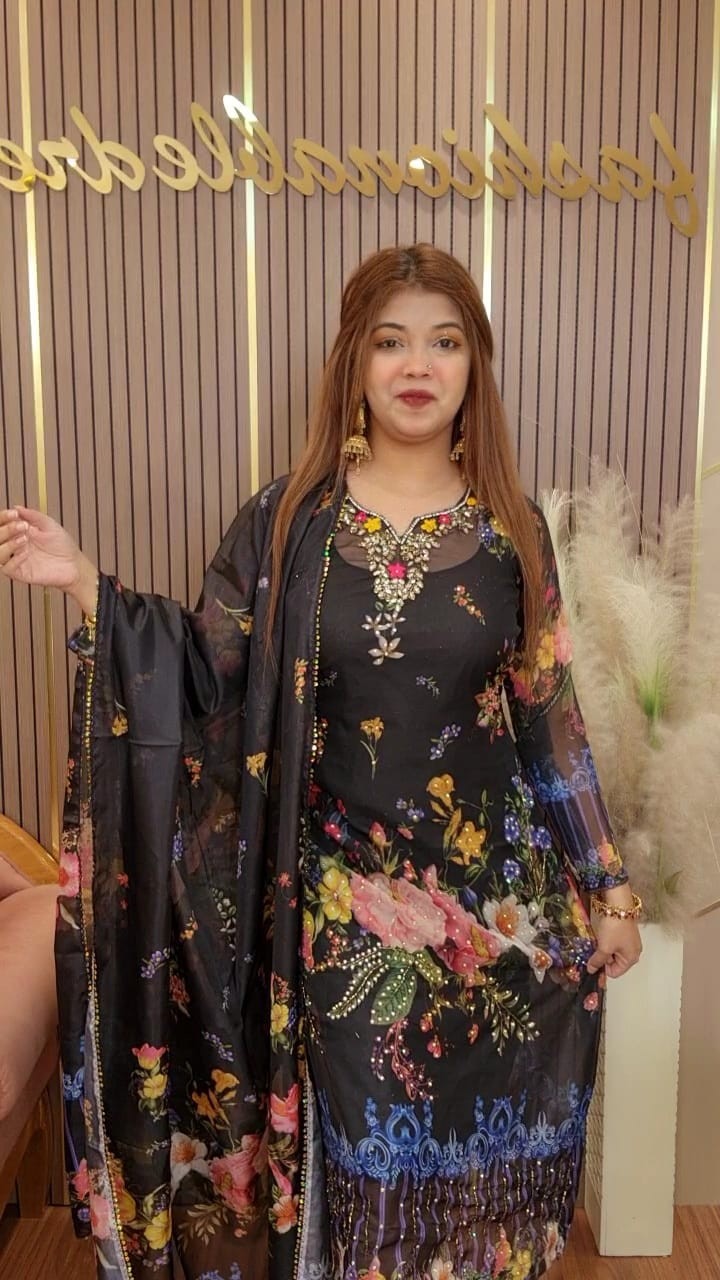 Hn  Floral (Black )
