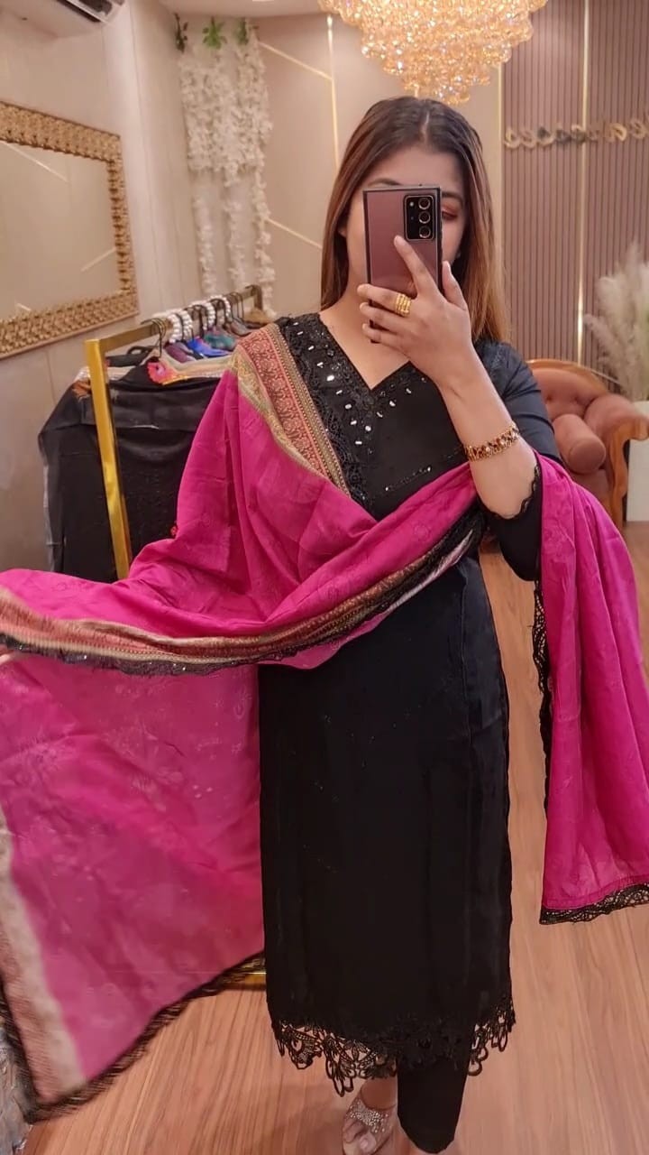 Sty VV (Black)