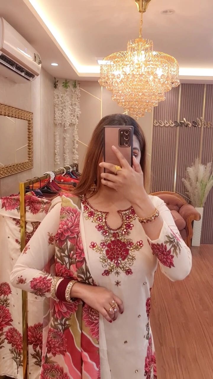 Mb Puti ( Cream )
