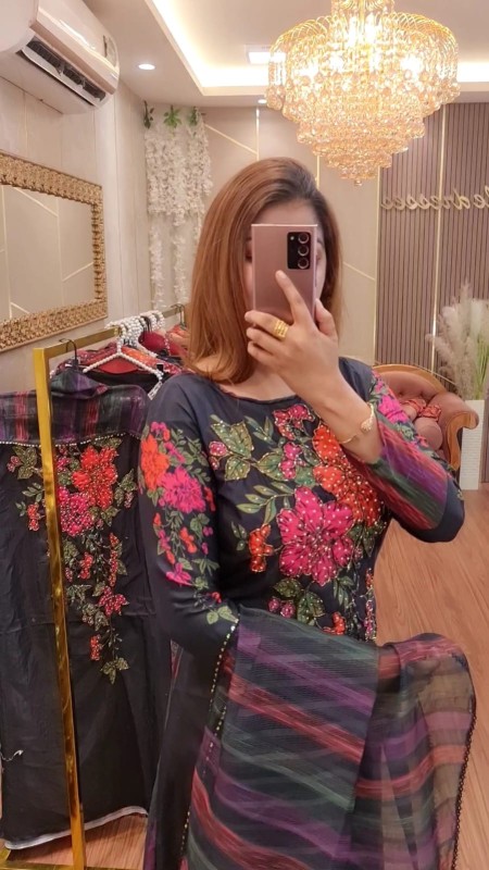 Mb Black Rose N